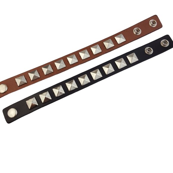 Bulk deal: Leather Cuff with Silver Pyramid studs - Picture 3 of 3